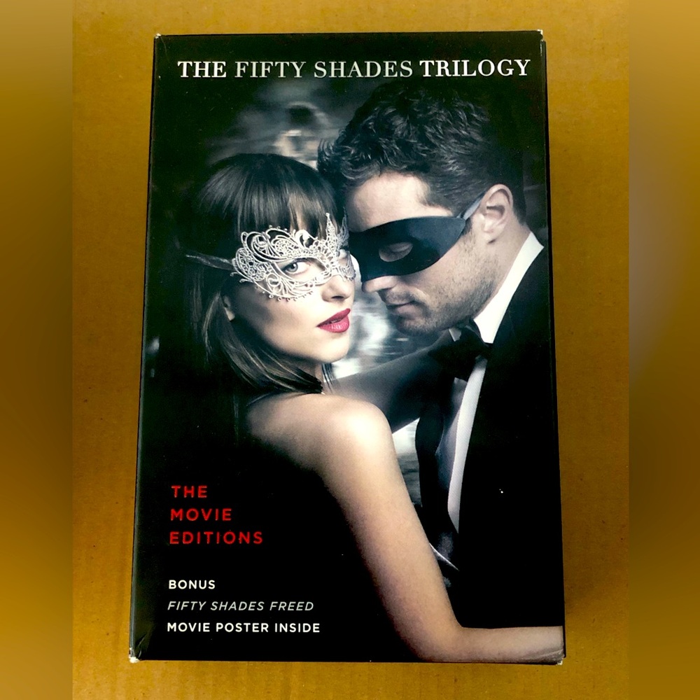 ❗️ CLOSING SALE ❗️Fifty Shades of Grey Book Trilogy